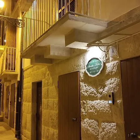 B&B 